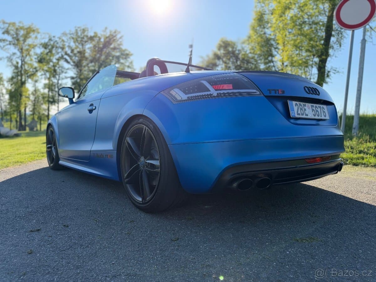 2009 Audi TT - 7
