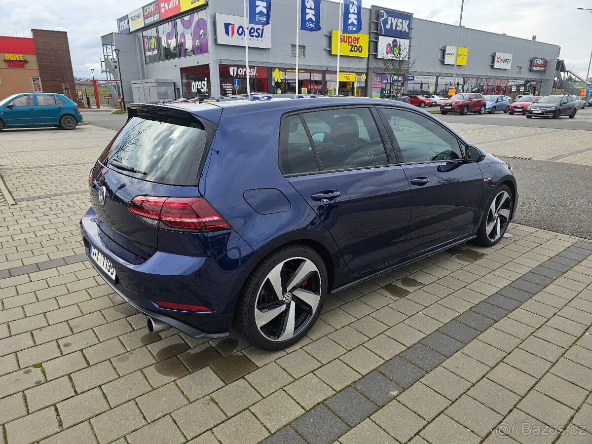2017 Volkswagen GOLF - 7