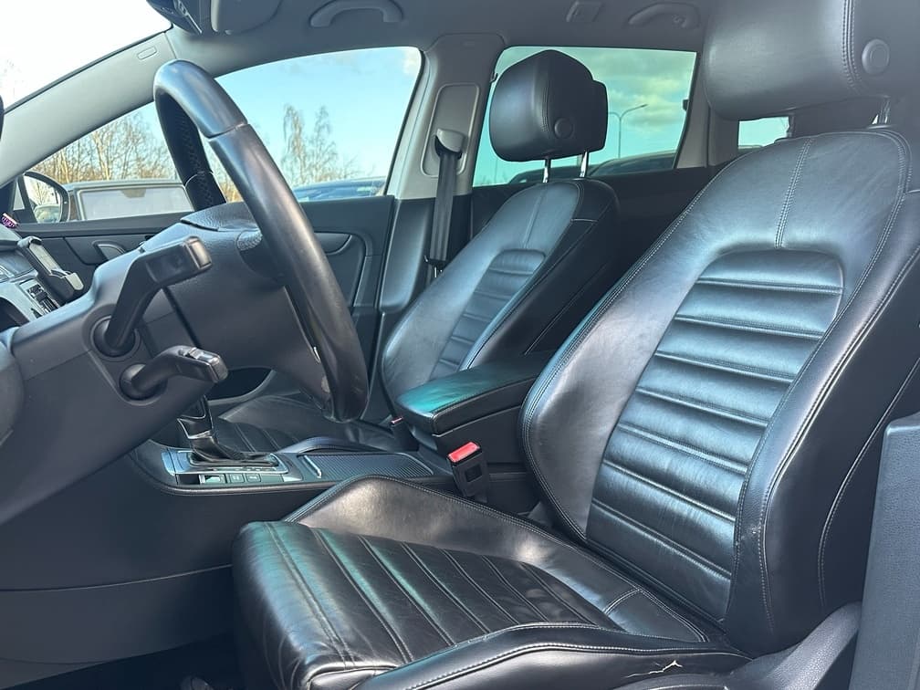 2012 Volkswagen PASSAT - 7