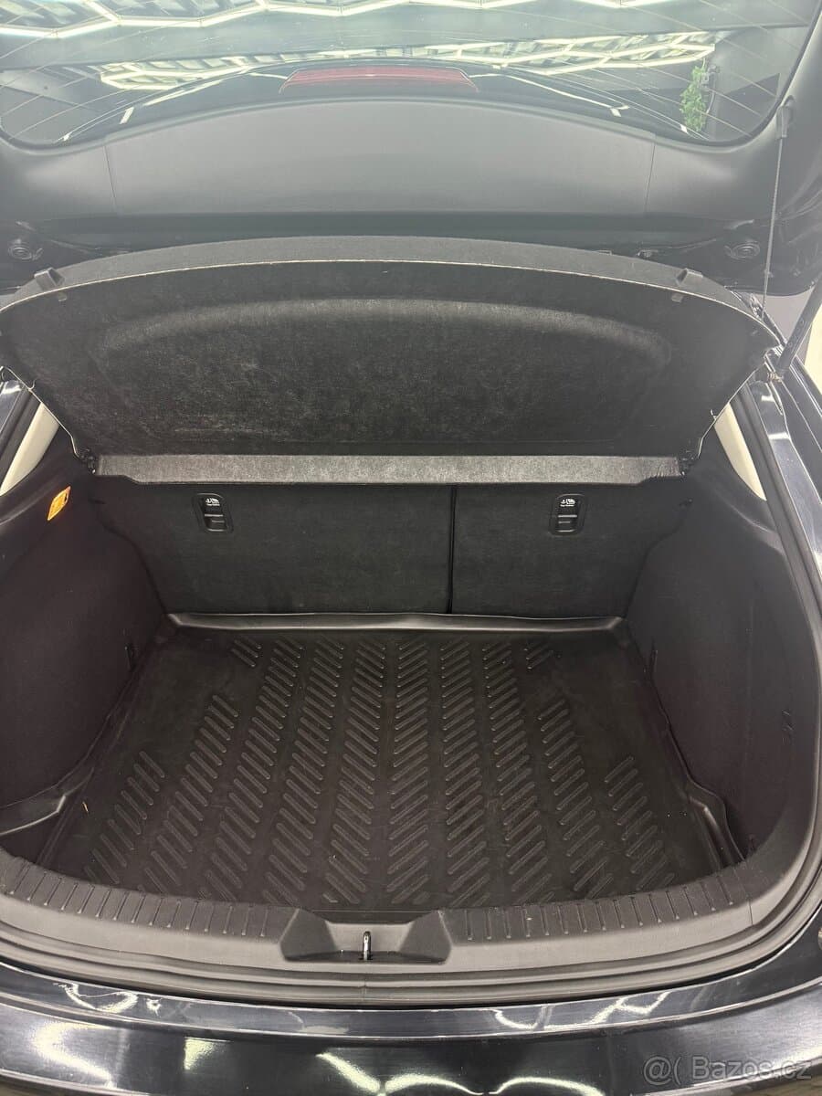 2014 Mazda 3 - 7