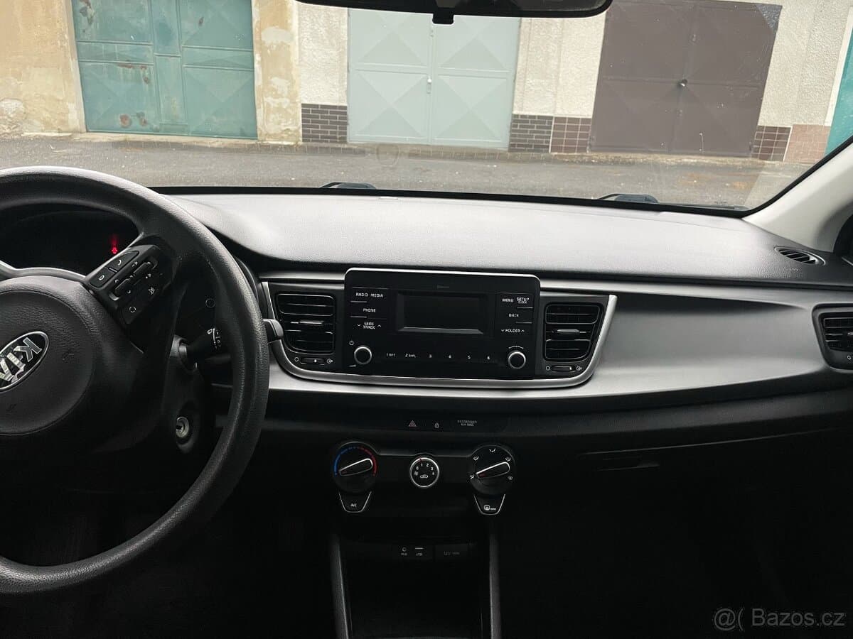 2017 Kia RIO - 7