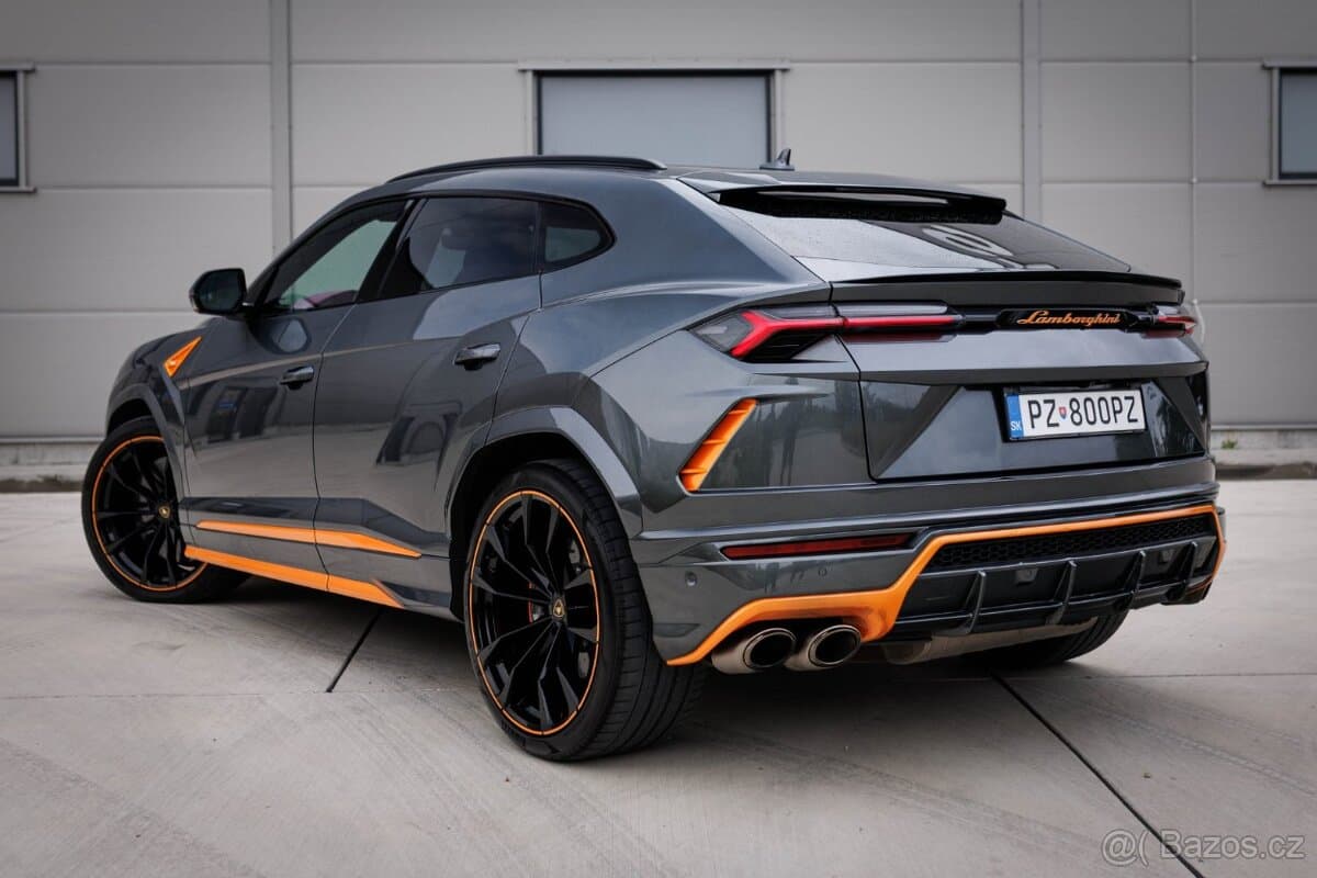 2020 Lamborghini URUS - 7