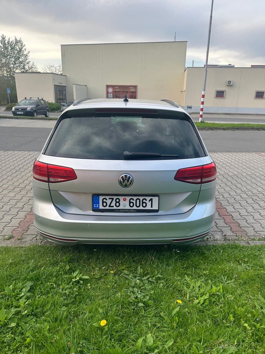 2015 Volkswagen PASSAT - 7