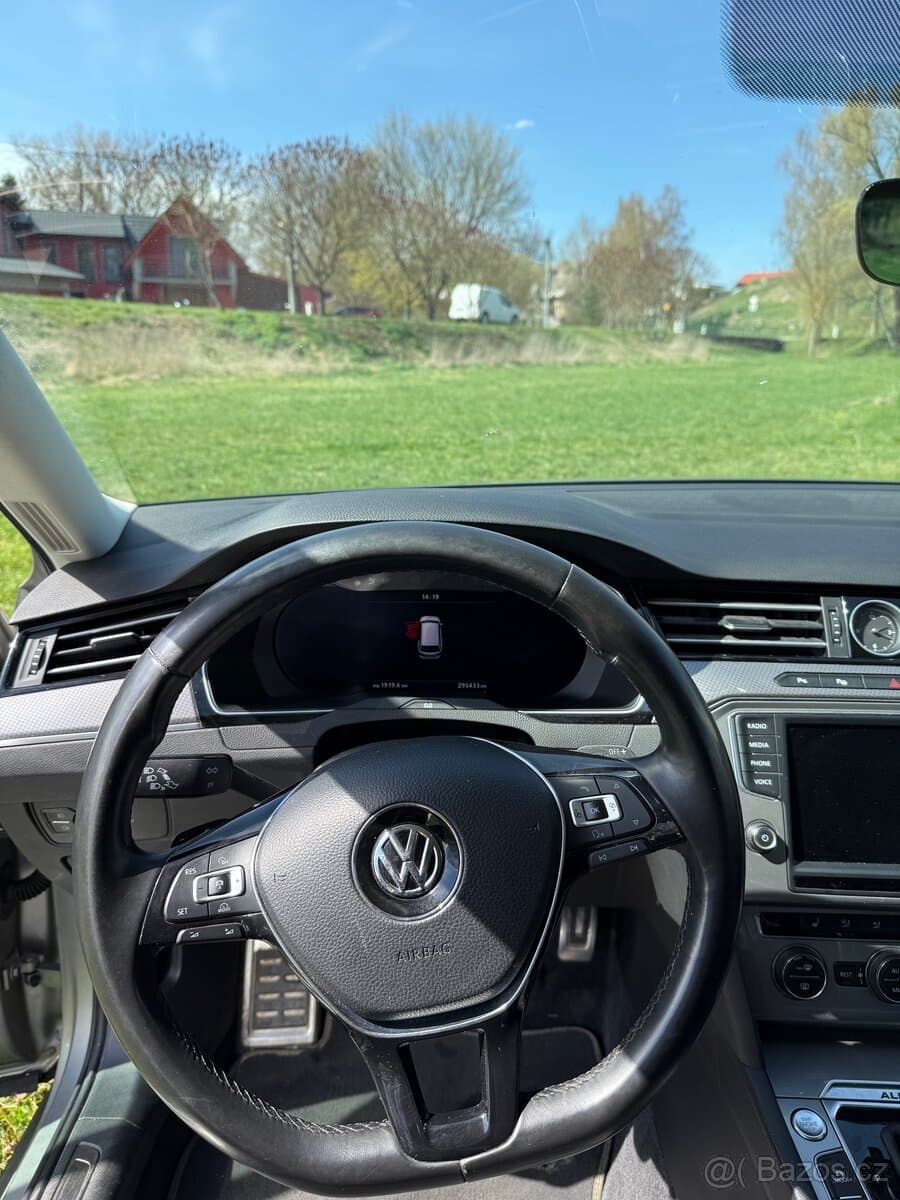 Volkswagen PASSAT - 7