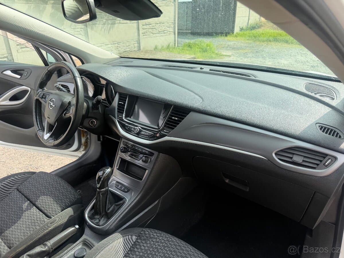 2020 Opel ASTRA - 7
