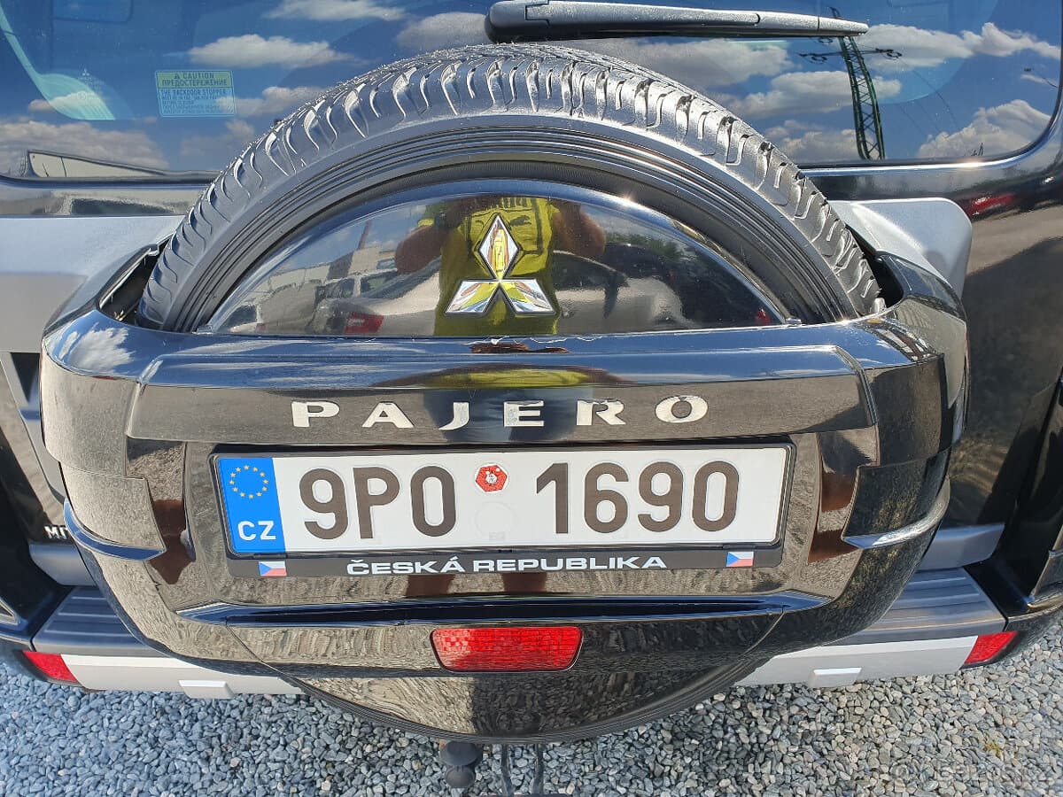 2013 Mitsubishi PAJERO - 7