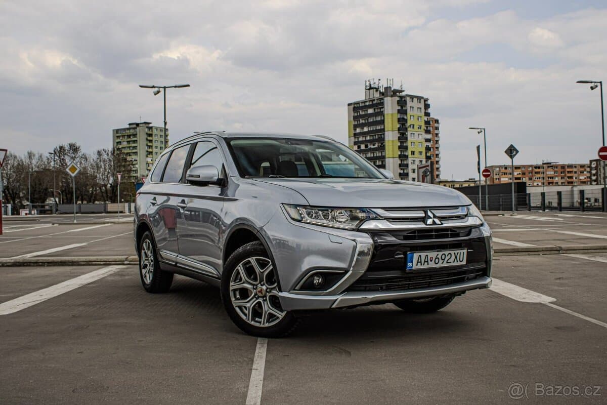 2016 Mitsubishi OUTLANDER - 7