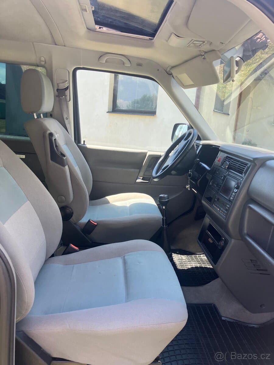 2002 Volkswagen MULTIVAN - 7