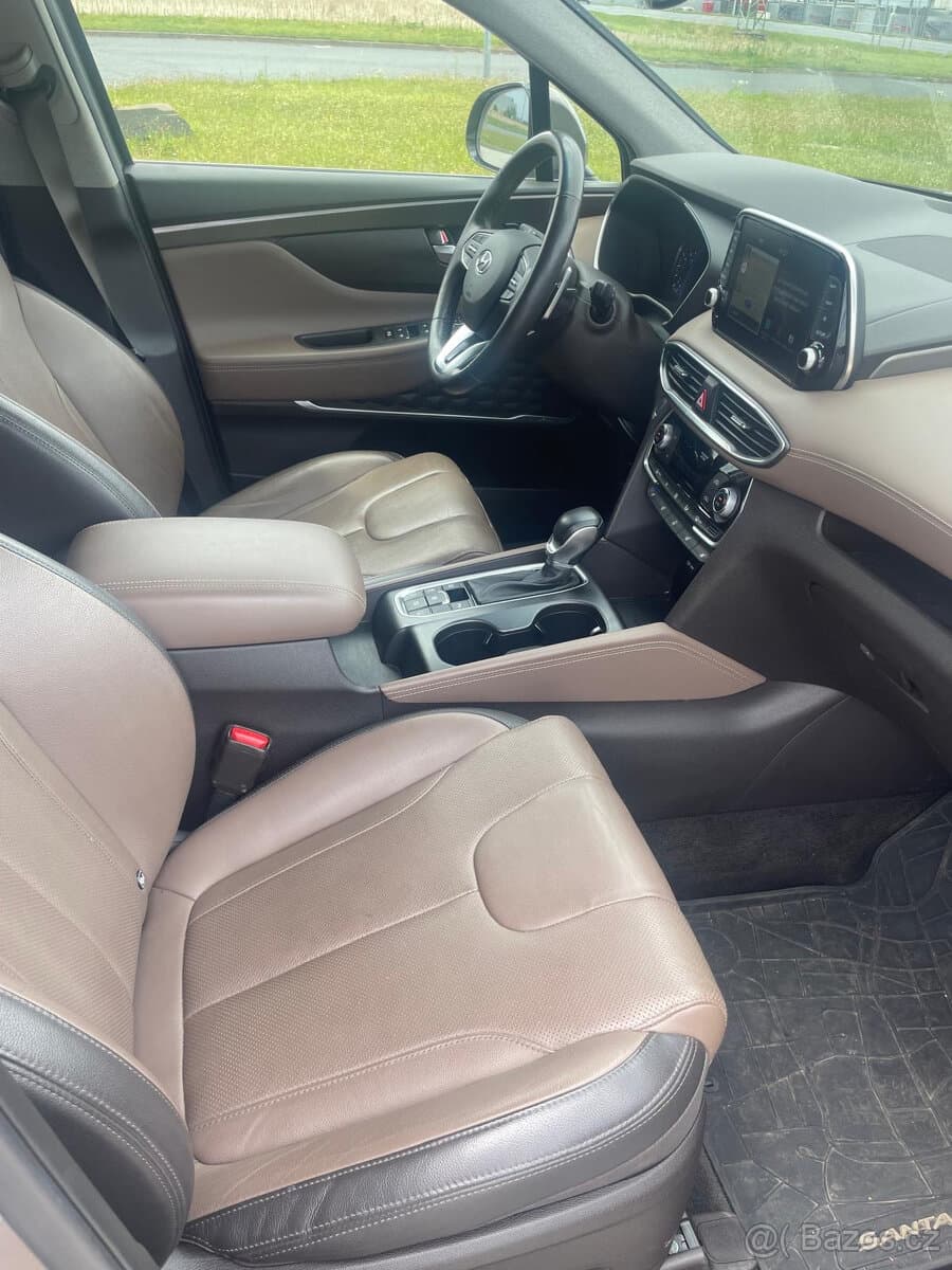 2019 Hyundai SANTA FE - 7