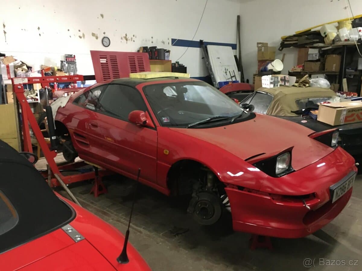1995 Toyota MR2 - 7