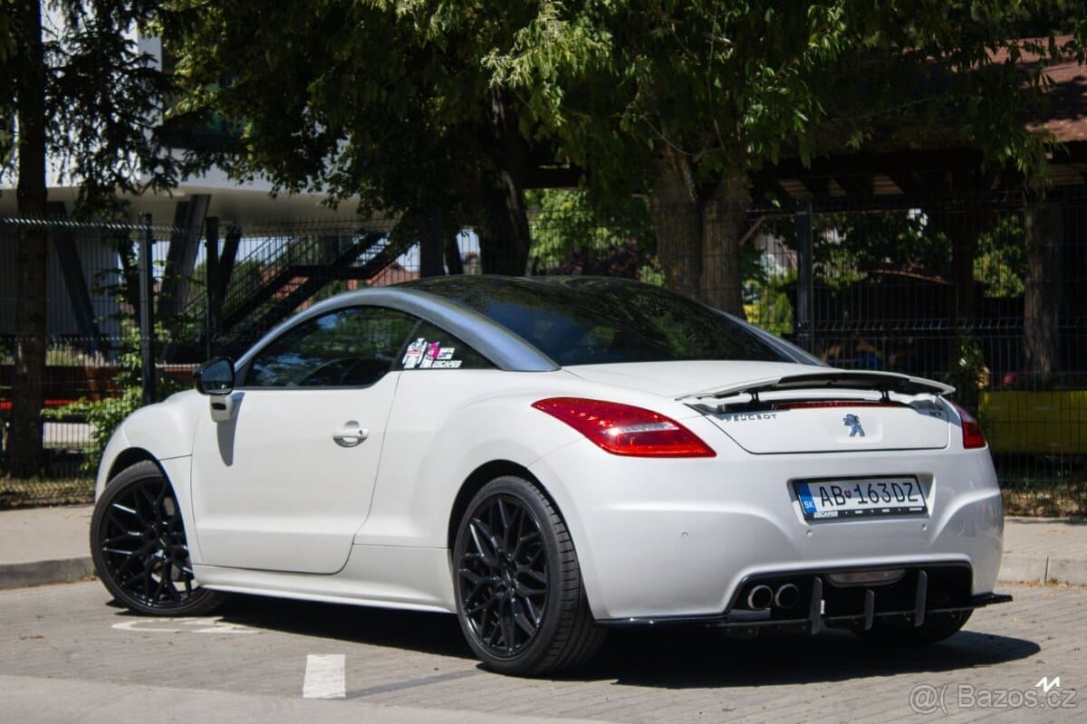 2011 Peugeot RCZ - 7