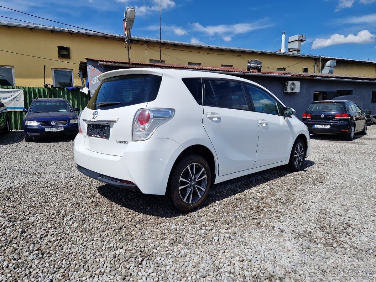 2015 Toyota VERSO - 7