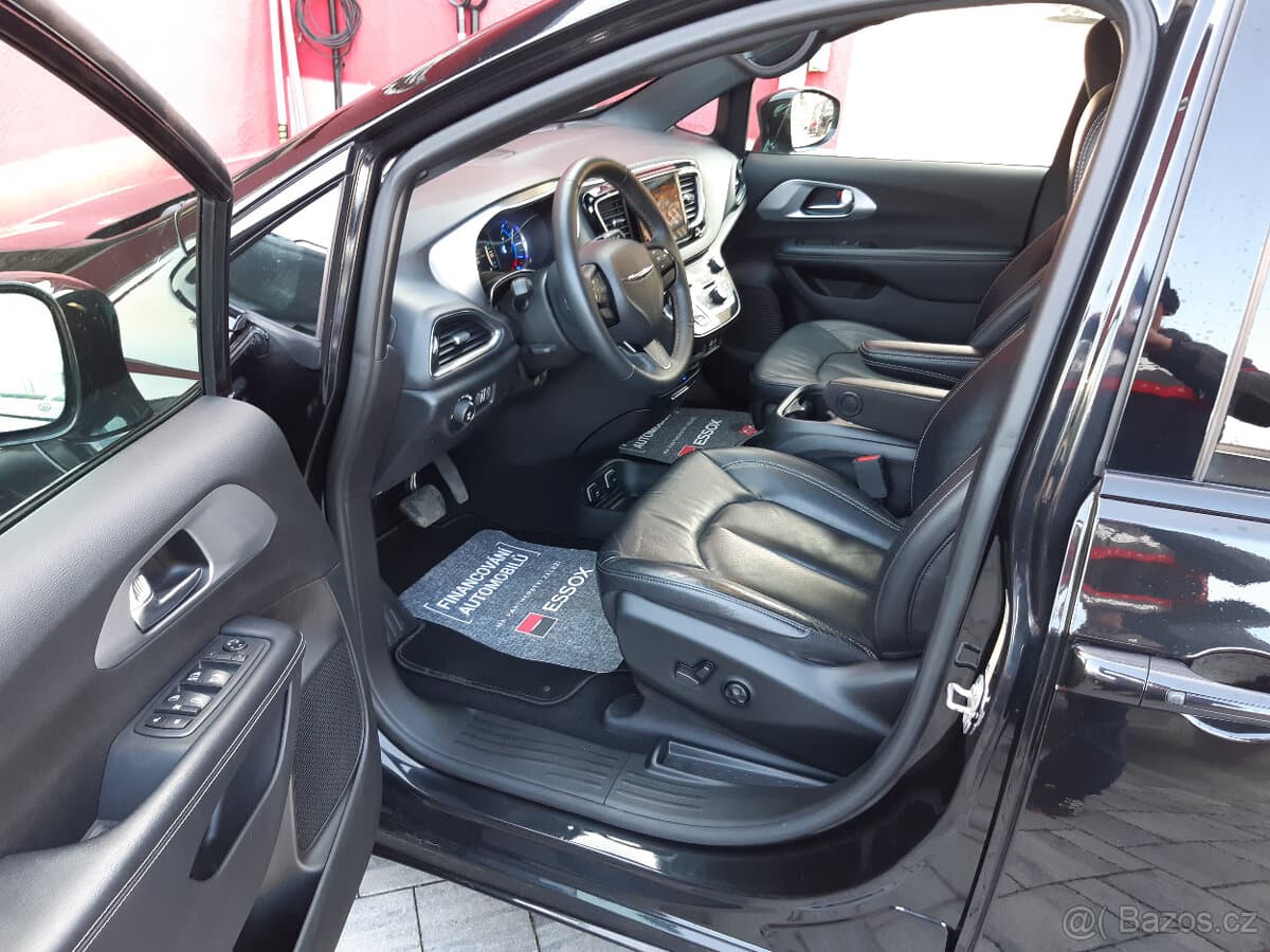 2019 Chrysler PACIFICA - 7