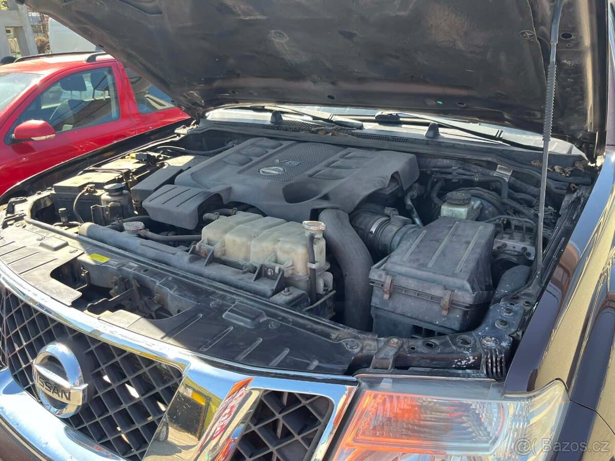 2010 Nissan NAVARA - 7