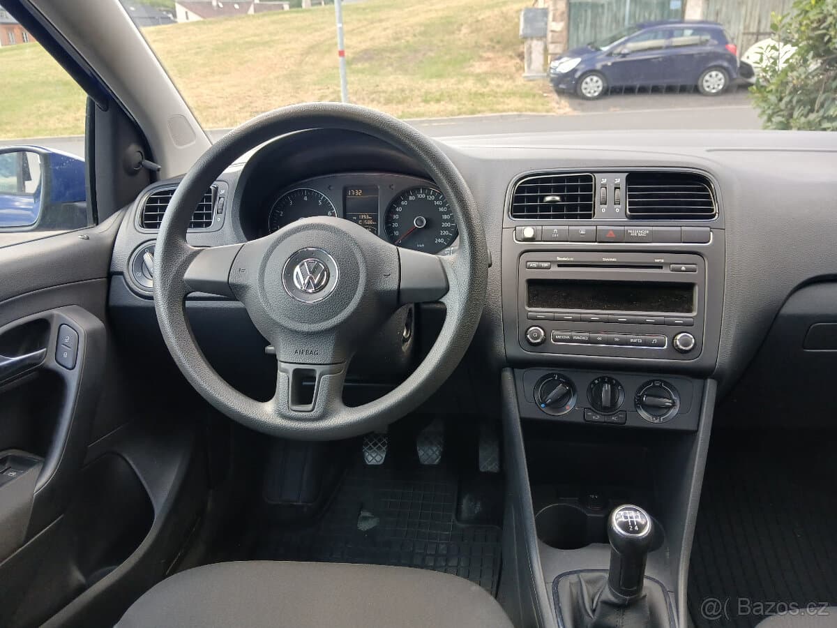 2012 Volkswagen POLO - 7