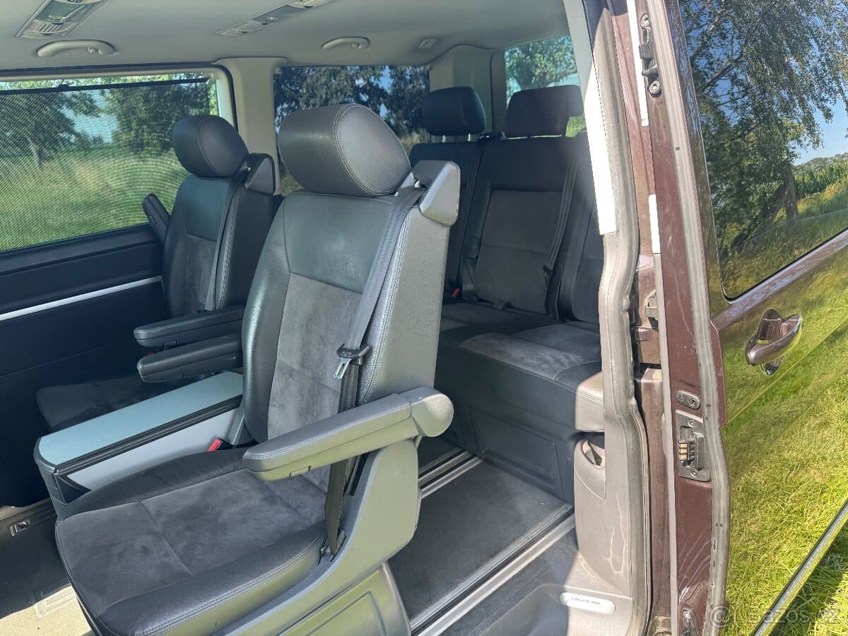 Volkswagen MULTIVAN - 7