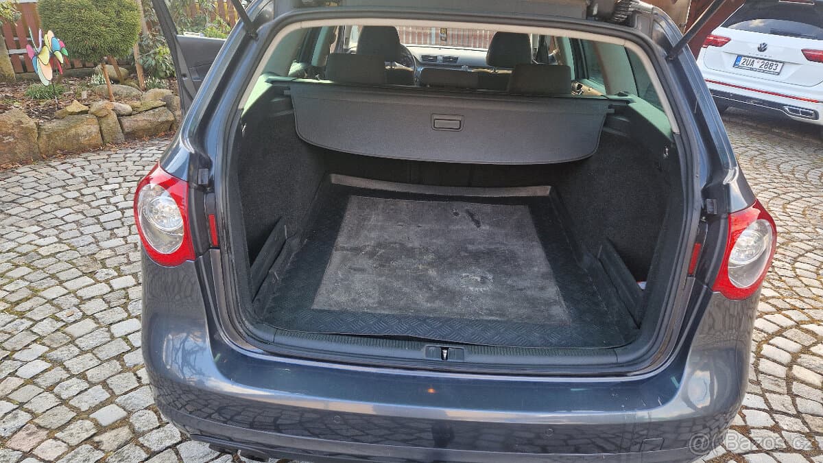 2009 Volkswagen PASSAT - 7