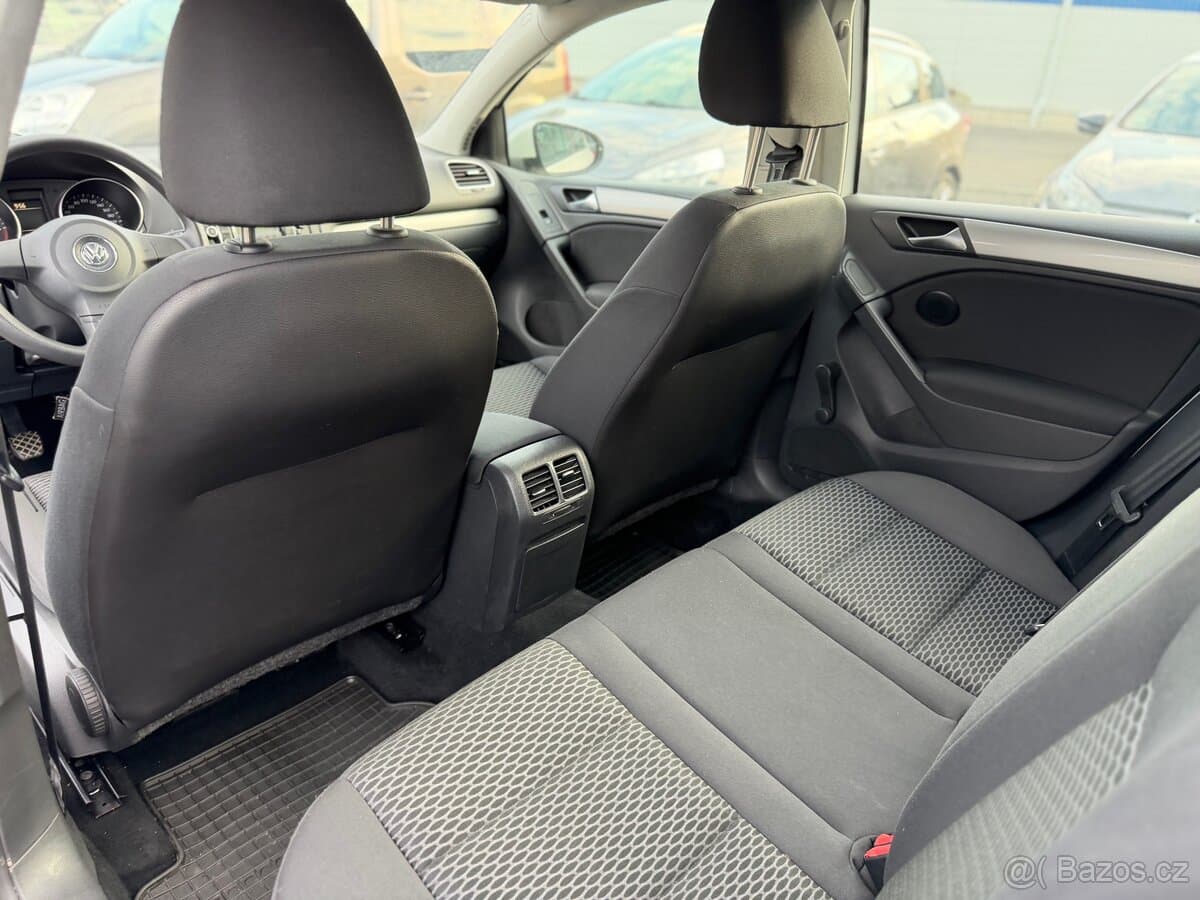 2010 Volkswagen GOLF - 7