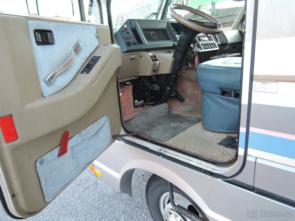 1990 Ford OSTATNÍ - 7