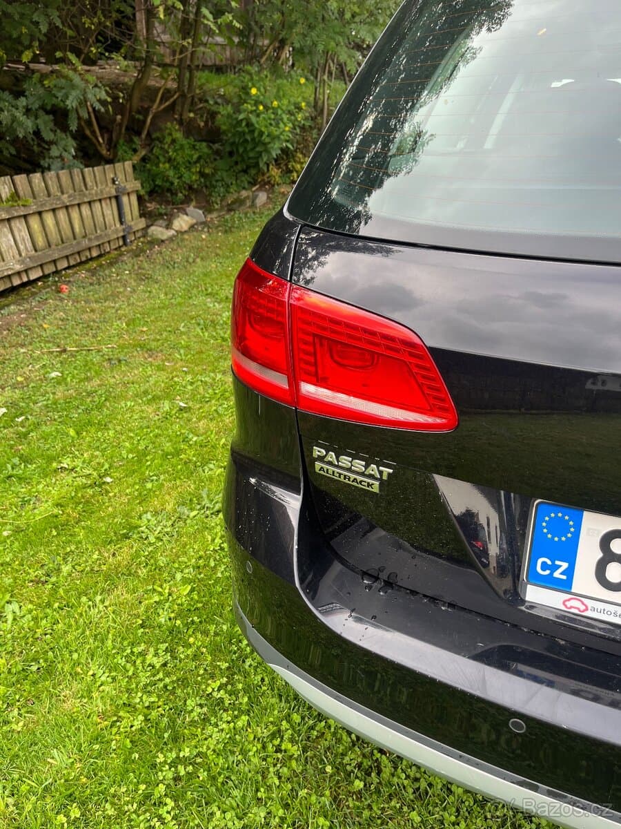 2013 Volkswagen PASSAT - 7