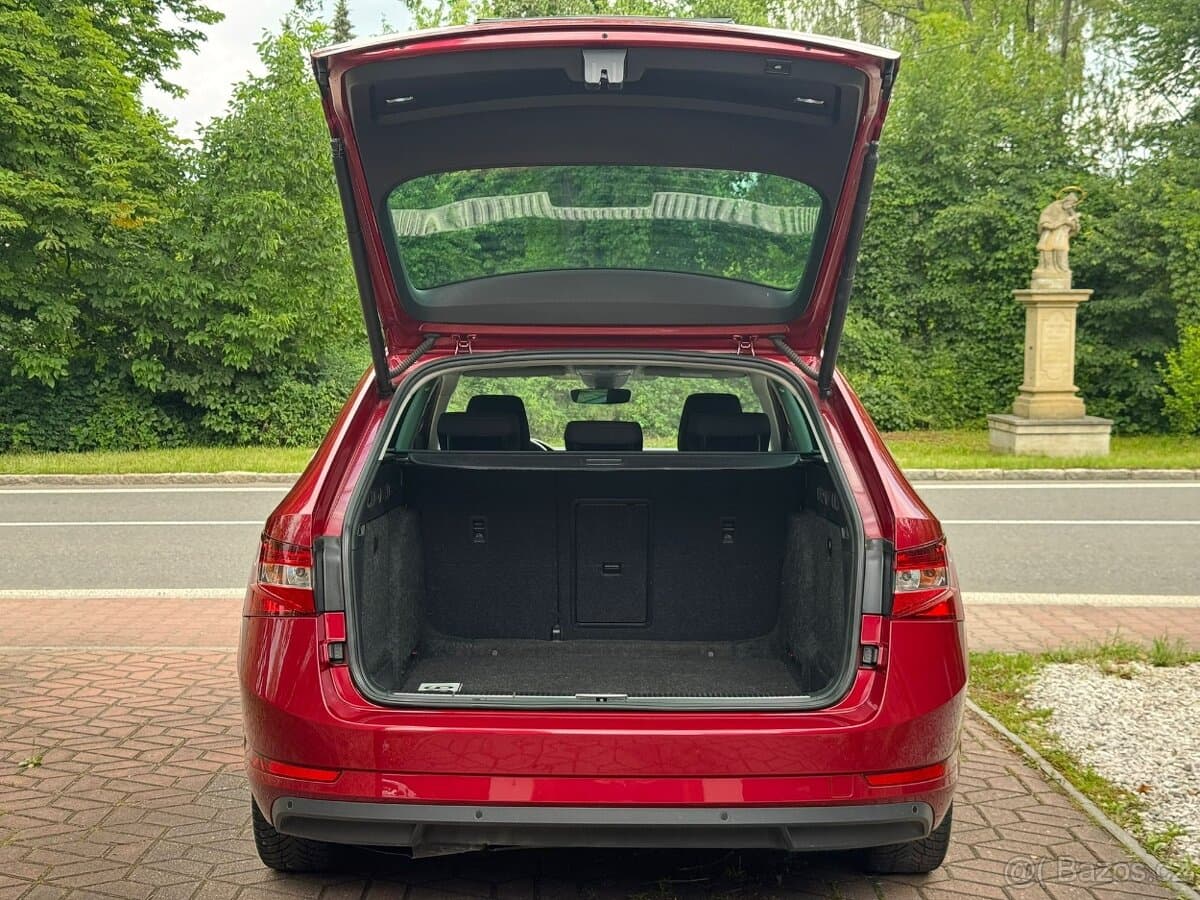 2022 Škoda SUPERB - 7