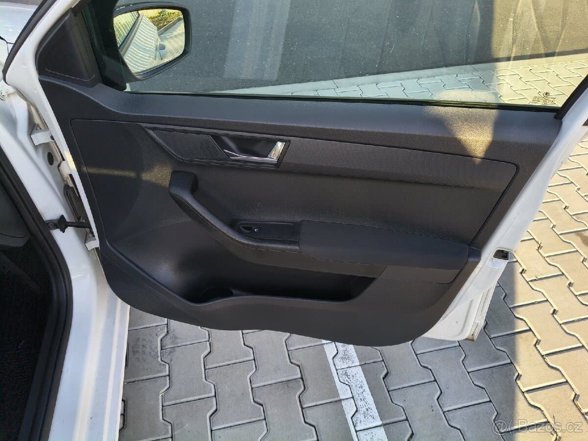 2015 Škoda FABIA - 7