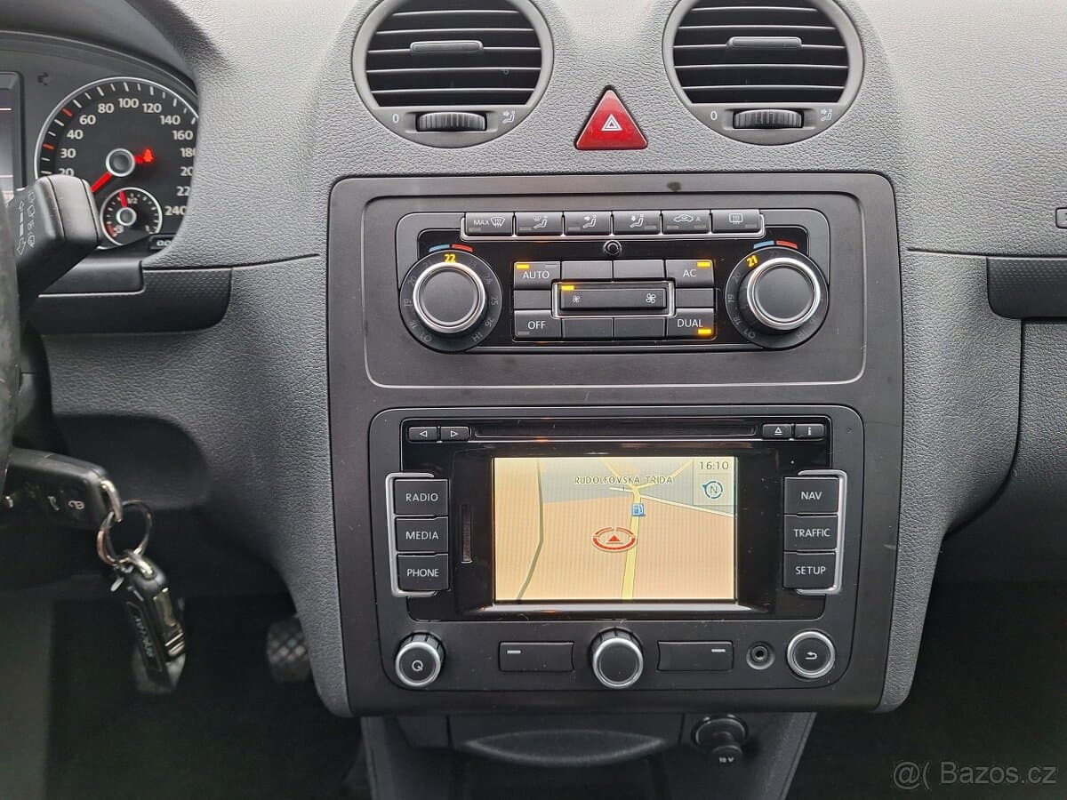 2011 Volkswagen CADDY - 7