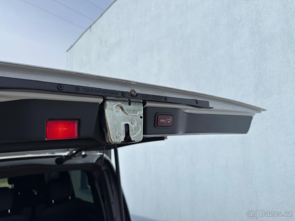 Mercedes-Benz V-CLASS - 7