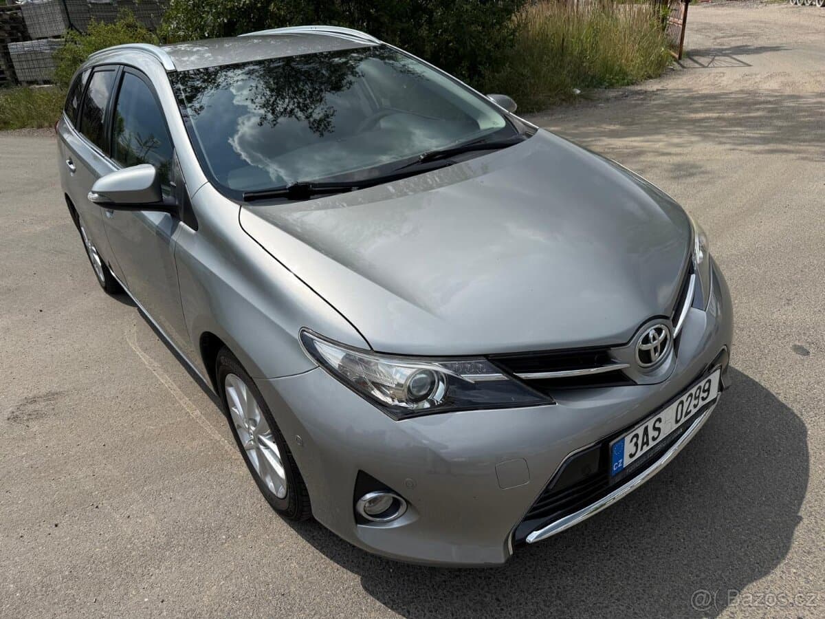 2013 Toyota AURIS - 7