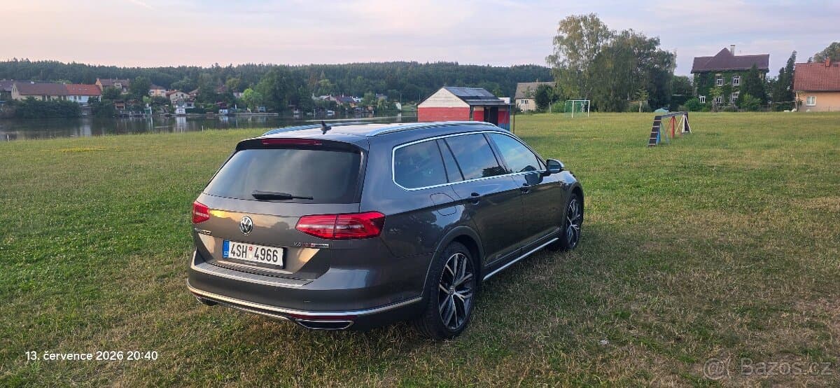 2015 Volkswagen PASSAT - 7