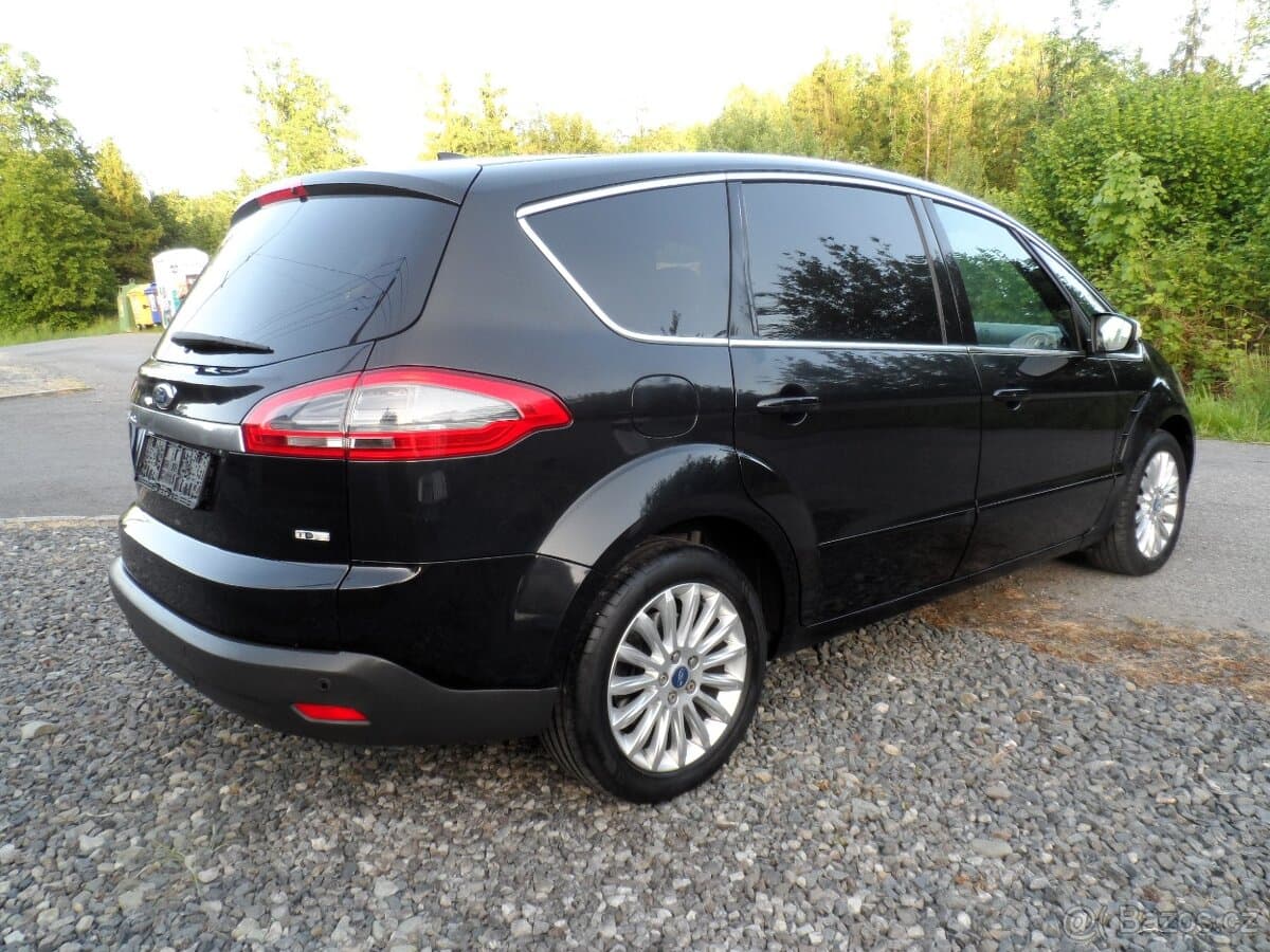 2011 Ford S-MAX - 7