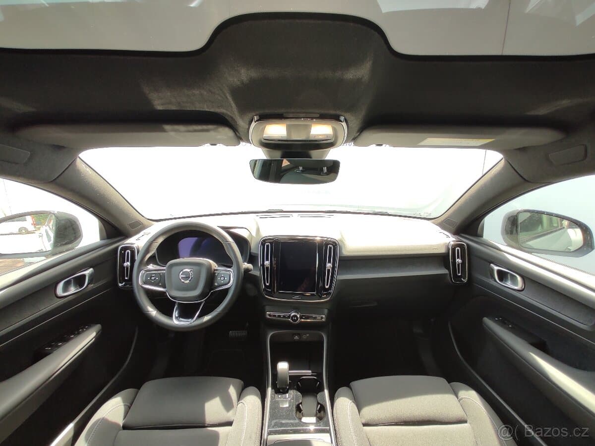 2022 Volvo C40 - 7