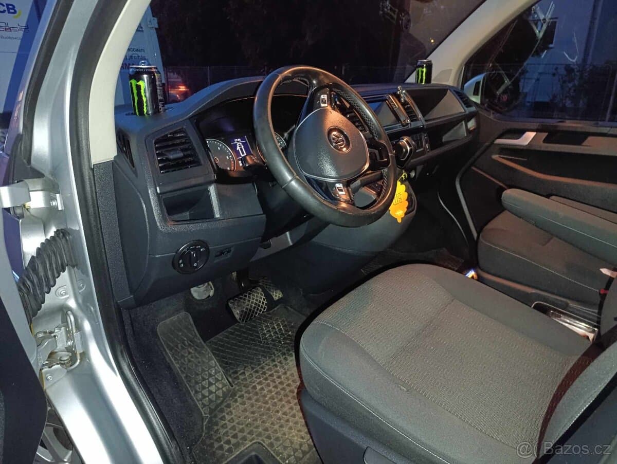 2015 Volkswagen CARAVELLE - 7