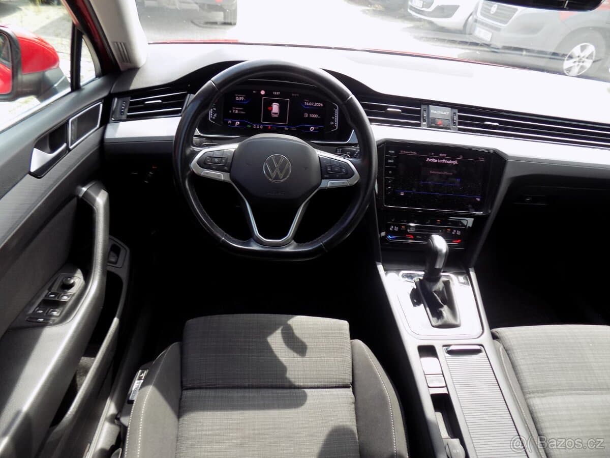 2021 Volkswagen PASSAT - 7