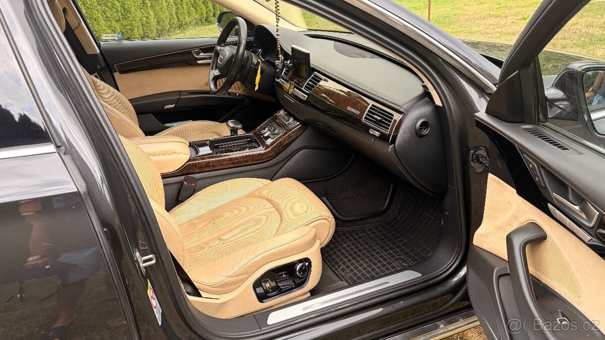 2012 Audi A8 - 7