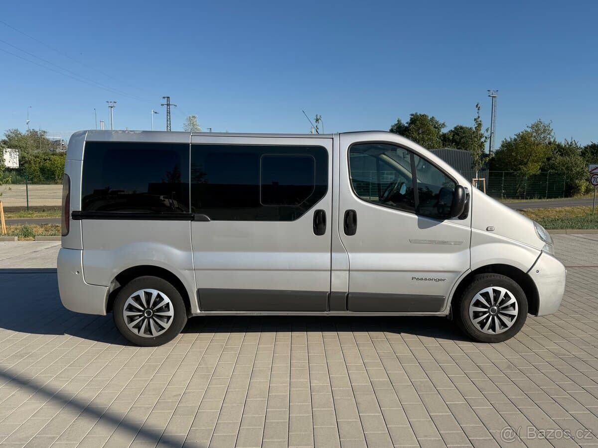 2005 Renault TRAFIC - 7
