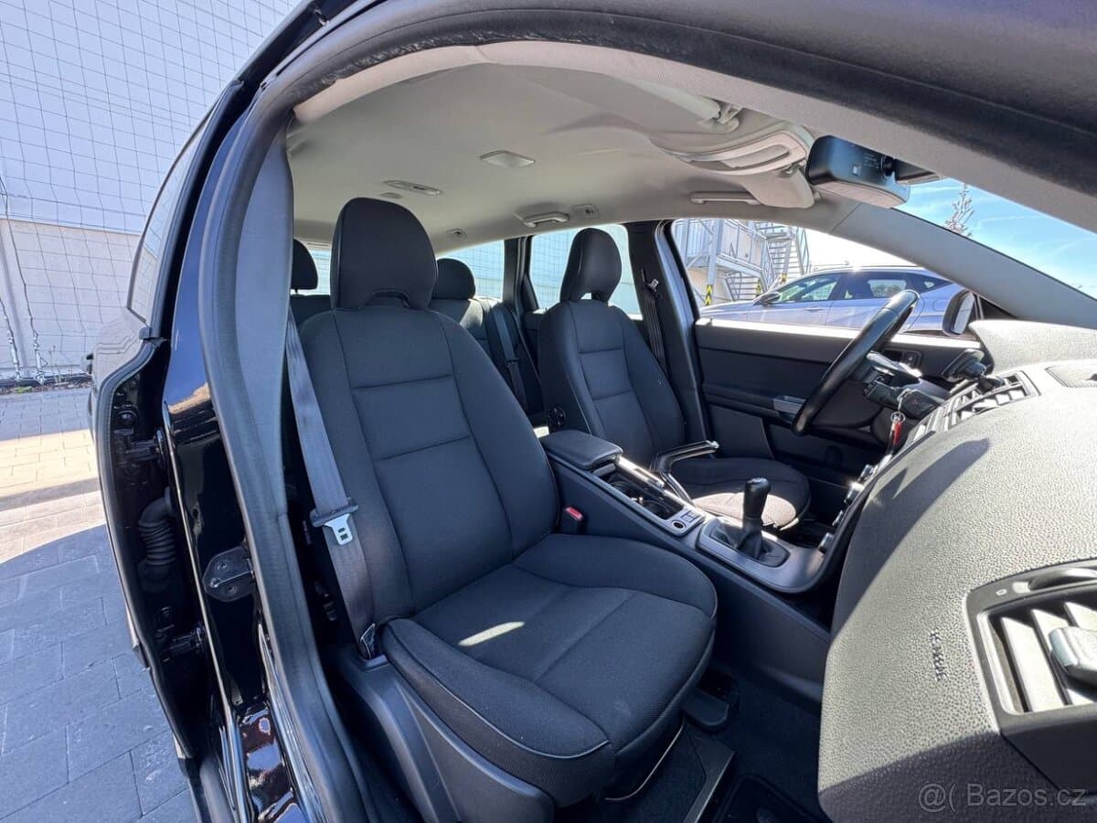 2011 Volvo V50 - 7