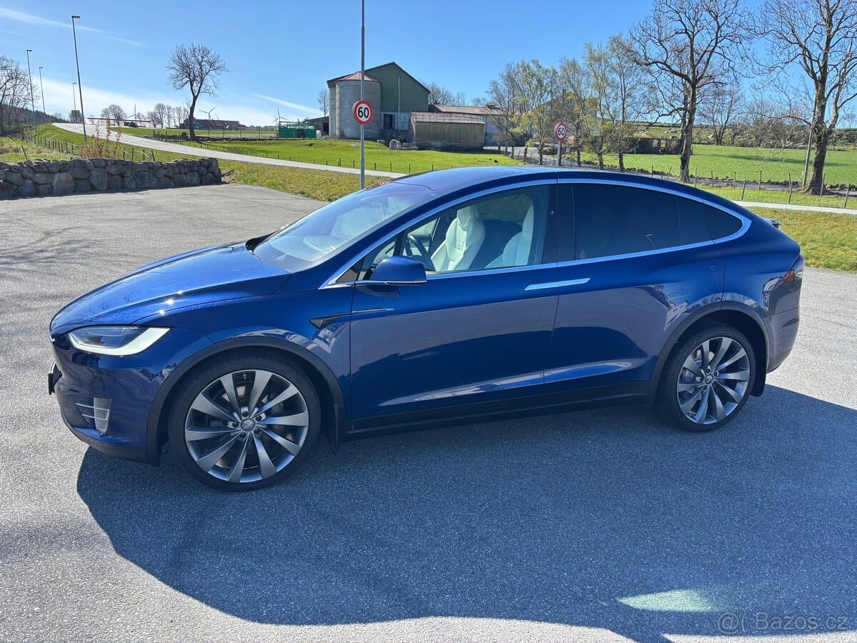 2017 Tesla MODEL X - 7