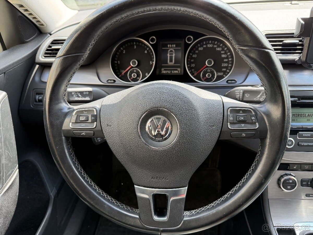 2014 Volkswagen PASSAT - 7