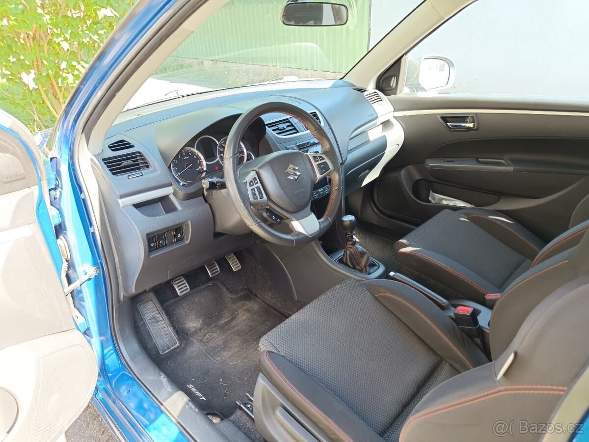 2012 Suzuki SWIFT - 7