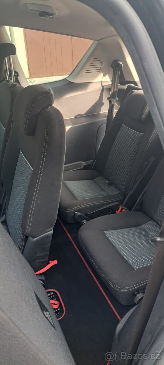 2014 Ford S-MAX - 7