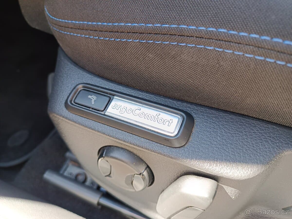 2021 Volkswagen PASSAT - 7