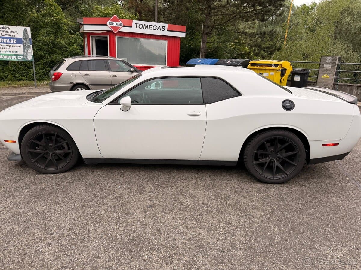 2019 Dodge CHALLENGER - 7