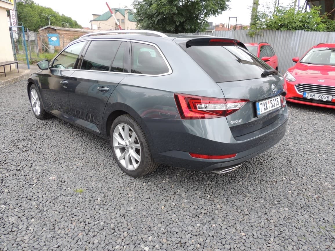 2019 Škoda SUPERB - 7