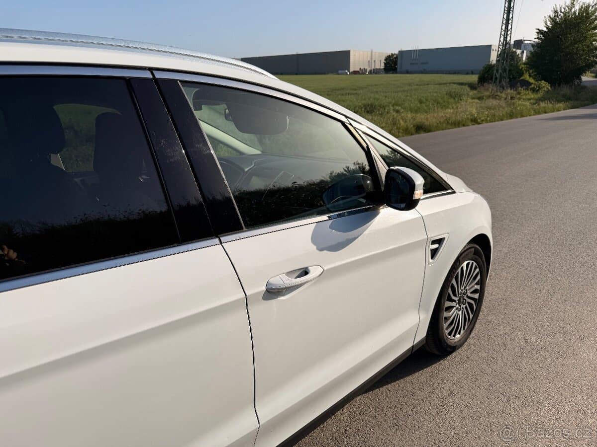 Ford S-MAX - 7
