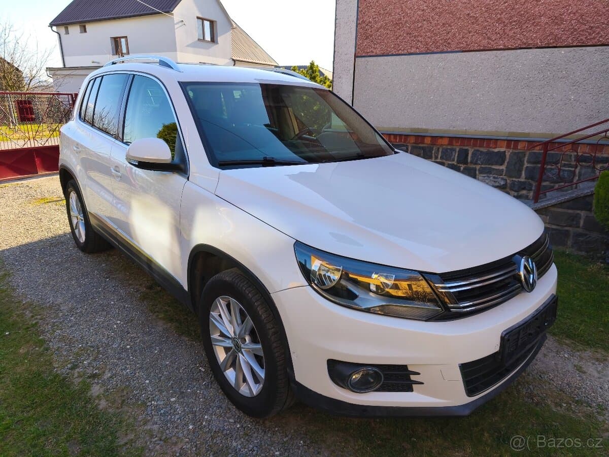 2010 Volkswagen TIGUAN - 7