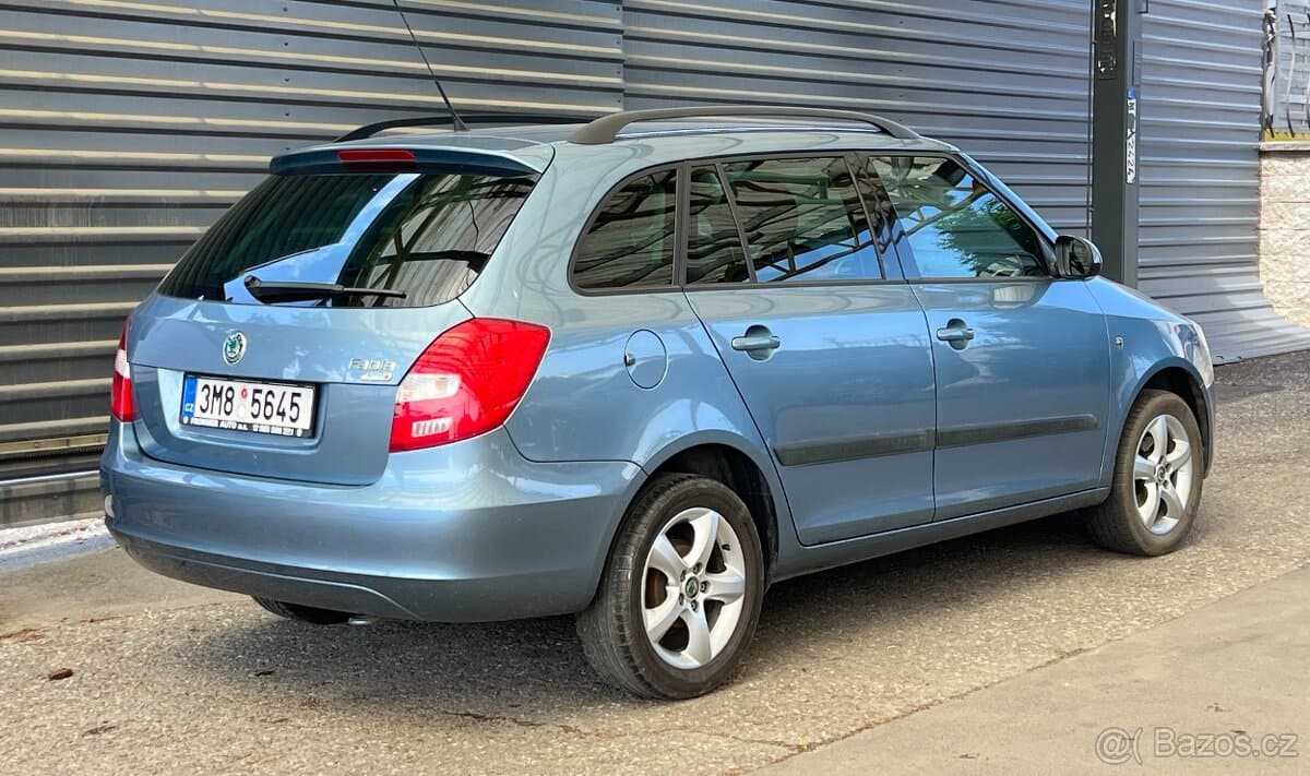 2010 Škoda FABIA - 7