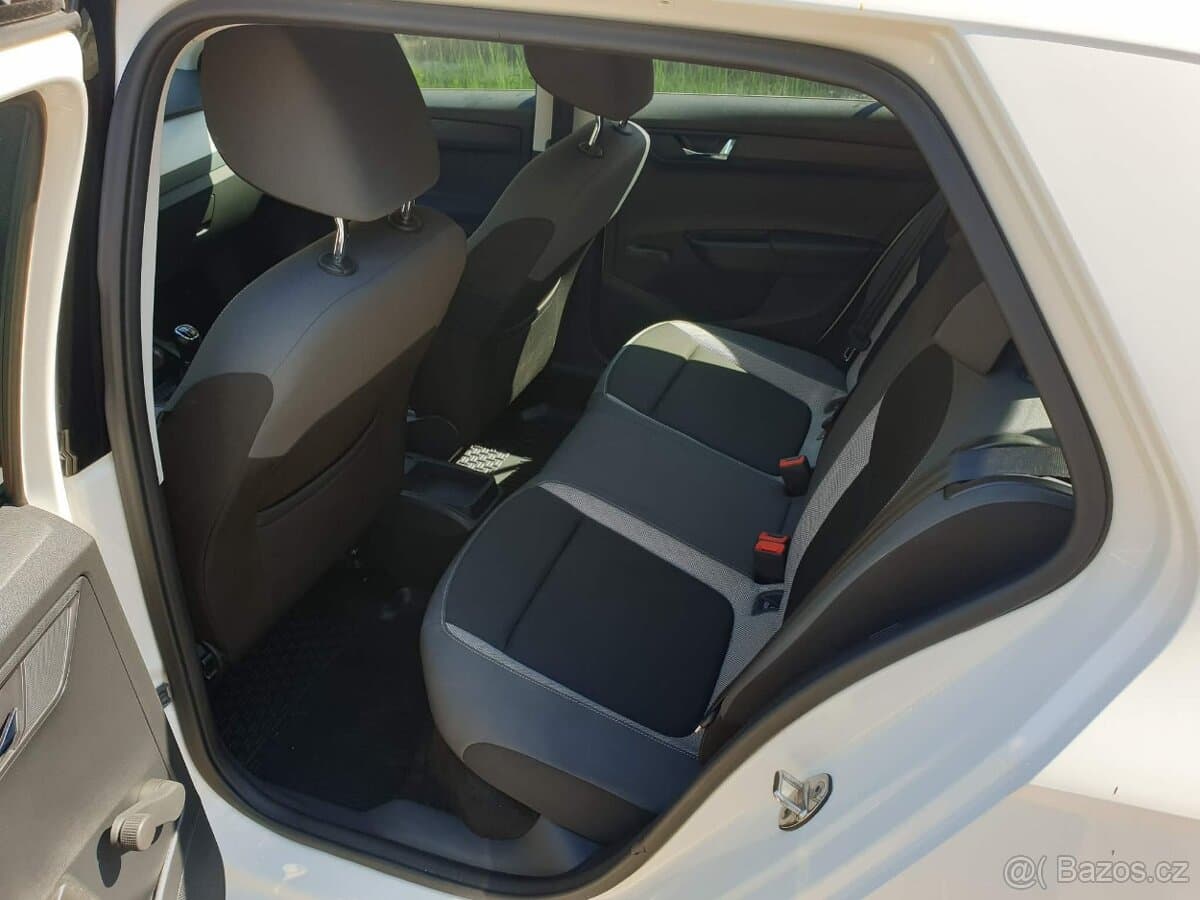 2015 Škoda FABIA - 7
