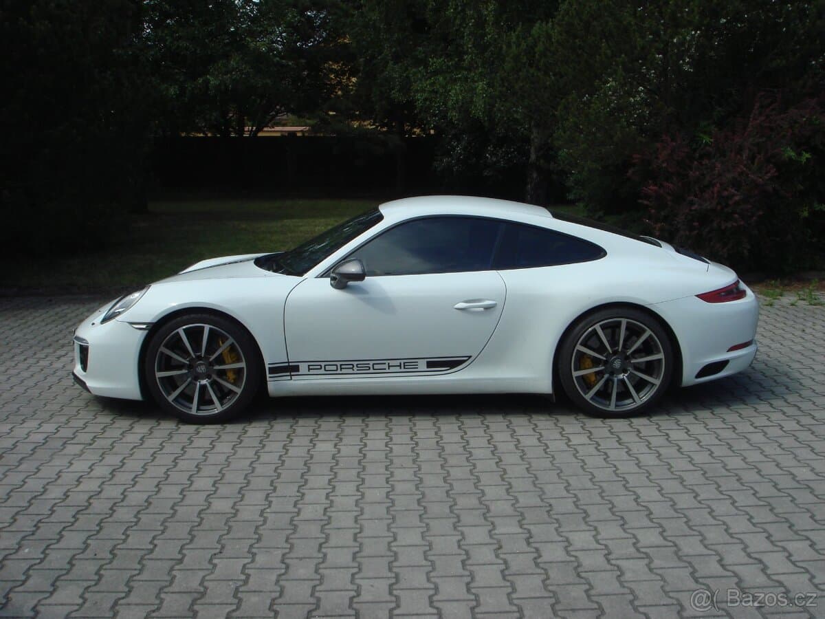 2018 Porsche 911 - 7