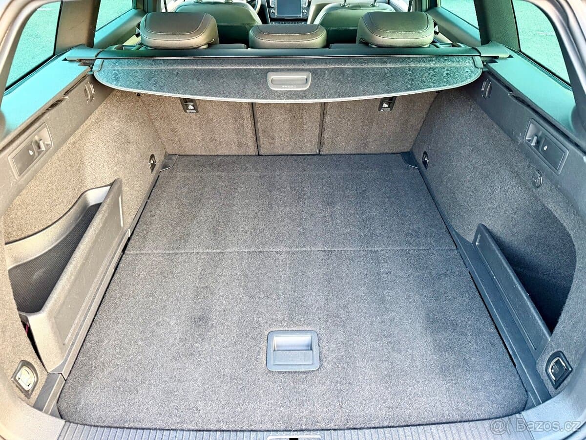 2016 Volkswagen PASSAT - 7